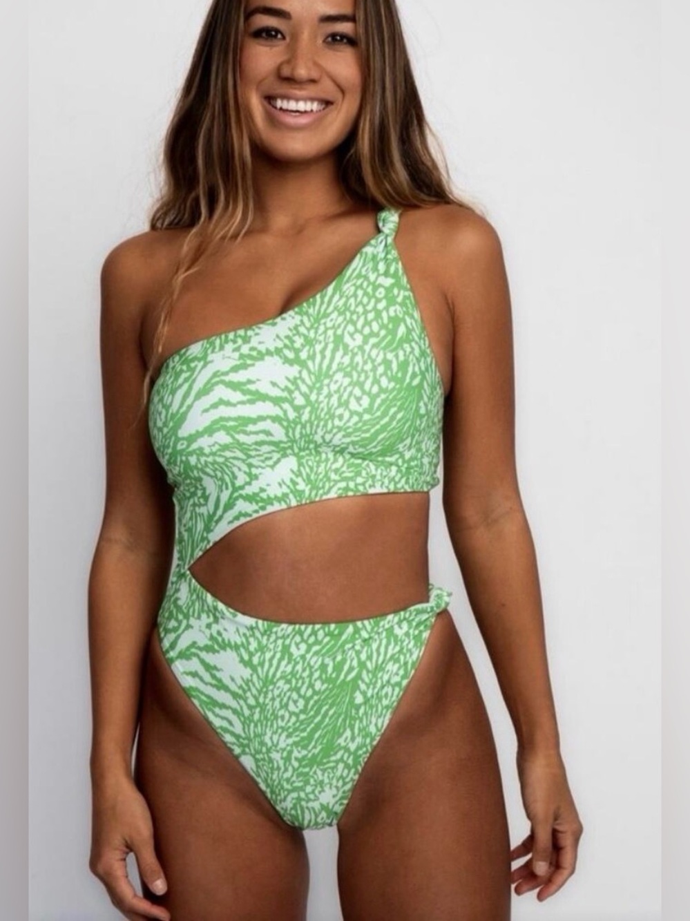 Skatie Nicole One Piece Swim In‎ Amalfi NWOT Sz L Rare Discontinued Beach Pool
